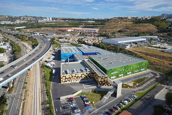 Photos par drone S3 de Drone-Pictures de la plateforme logistique de l'AP-HM réalisé par Vinci-Construction à Marseille