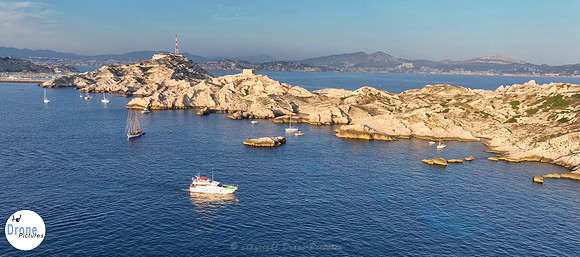Photo aérienne par drone des îles du Frioul au large de Marseille - © Drone-Pictures