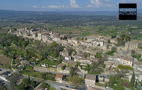Village de Ménerbes vue du ciel