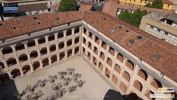 Marseille par Drone Pictures - Arcades Vieille Charité