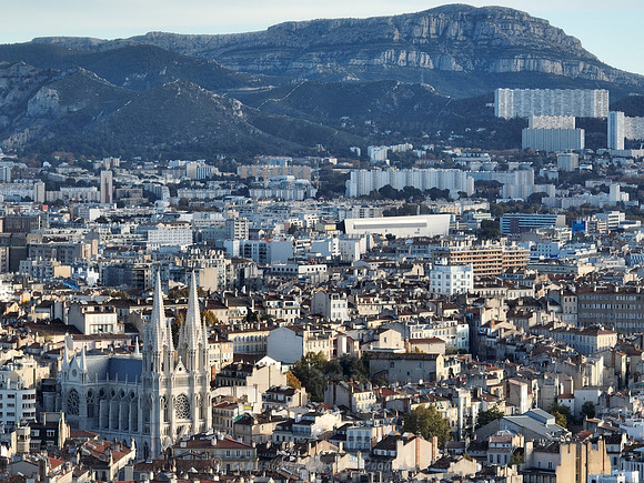 Vue aérienne par drone de l'église des Réformés, vue depuis l'Université Aix-Marseille, Marseille - © Drone-pictures.com