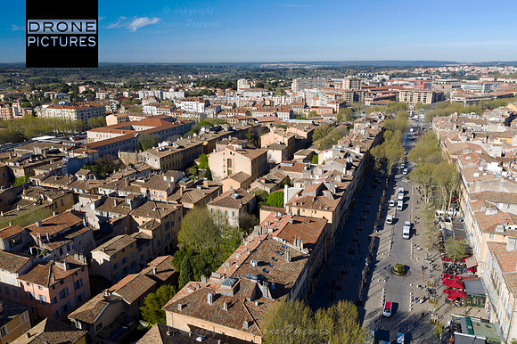 Aix en Provence Cours Mirabeau - photo aérienne vue par drone © Drone-Pictures.fr