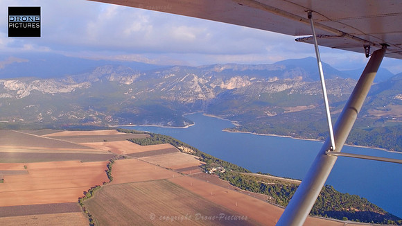 Vue aérienne du lac de Sainte-Croix, Gorges du Verdon