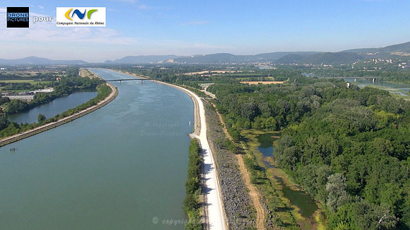 CNR-Digue-Rhone-Rochemaure