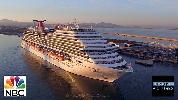 Arrivée du Carnival Vista à Marseille, au petit matin, vue aérienne